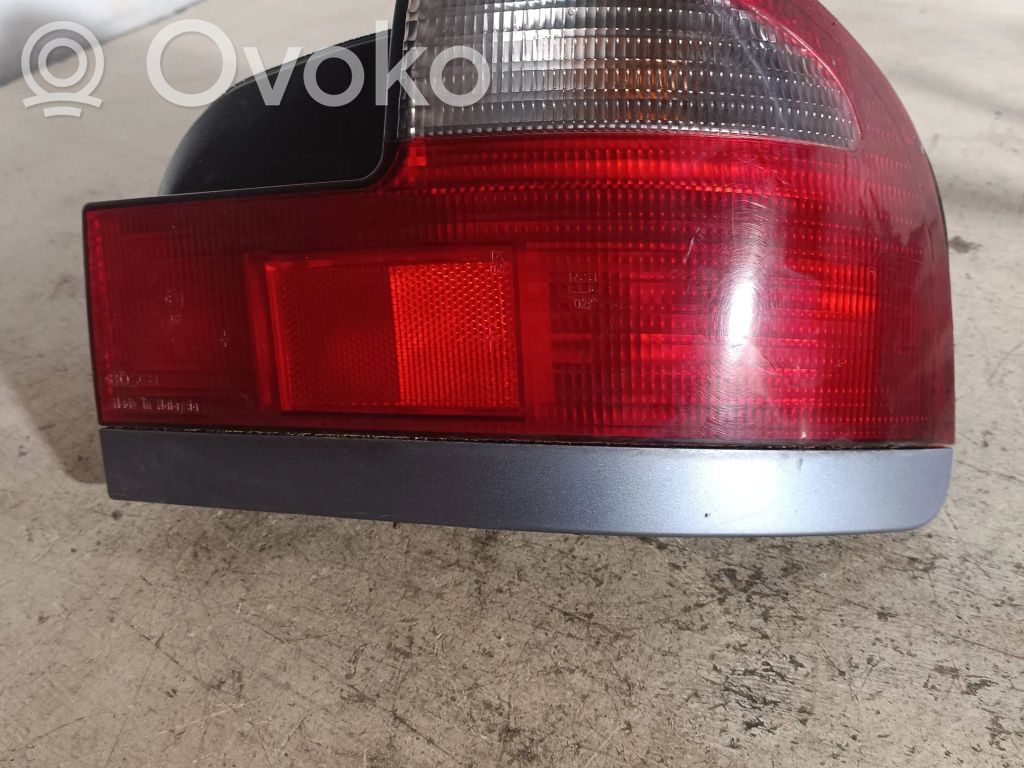 Proton Persona I (C95, C96, C97, C98, C99) Luci posteriori 