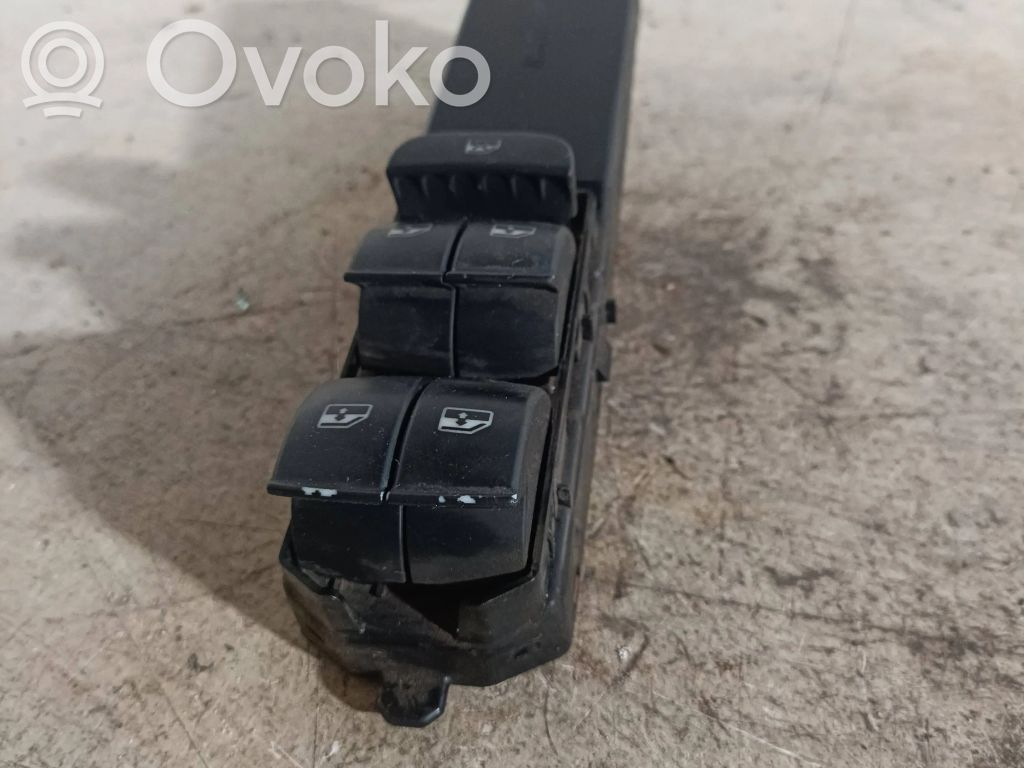 Saab 9-3 Ver1 Electric window control switch 