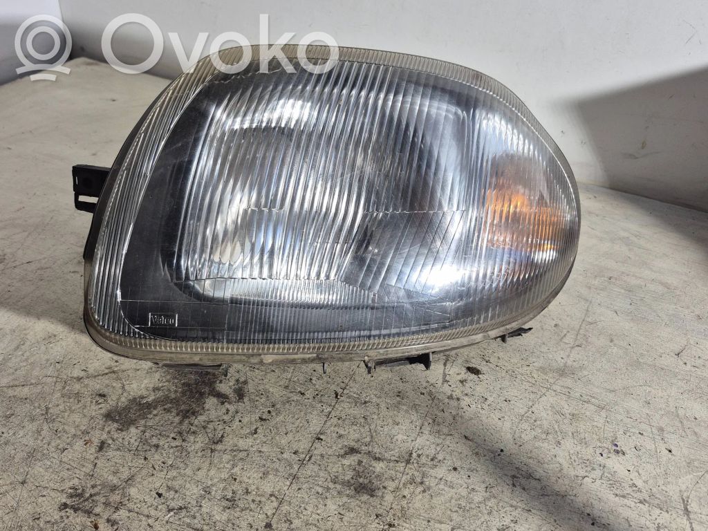 Renault Clio II Scheinwerfer 