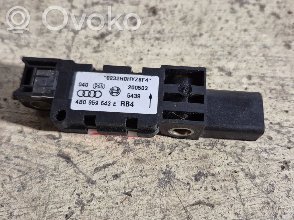 Audi A6 S6 C5 4B Sensore d’urto/d'impatto apertura airbag 
