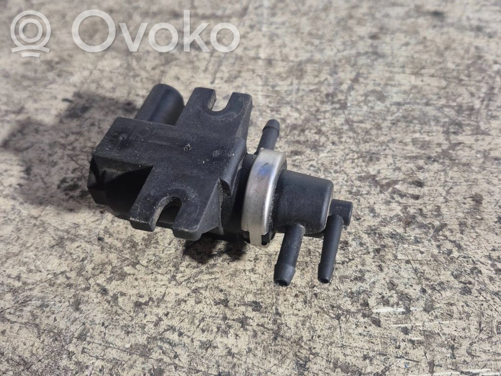 Audi A3 S3 8L Zawór podciśnienia / Elektrozawór turbiny 
