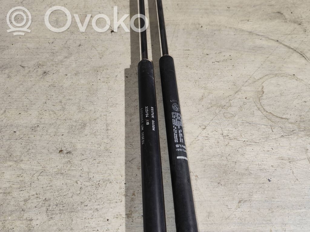 Alfa Romeo 147 Tailgate/trunk strut/damper 