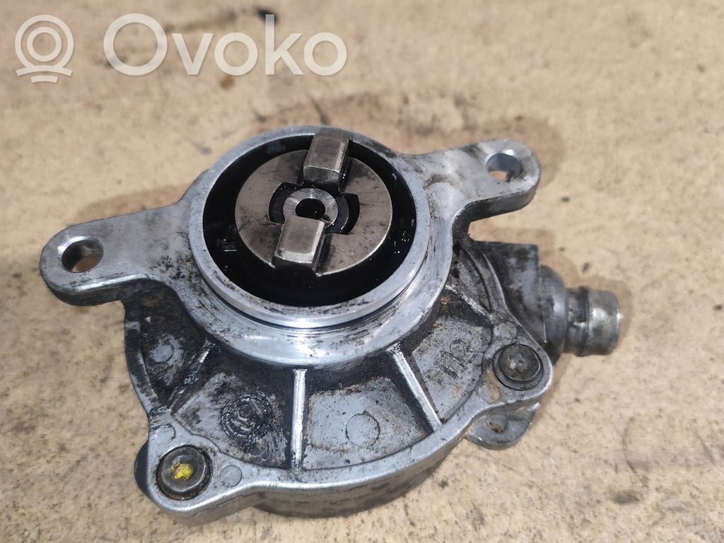 Renault Laguna II Vacuum pump 
