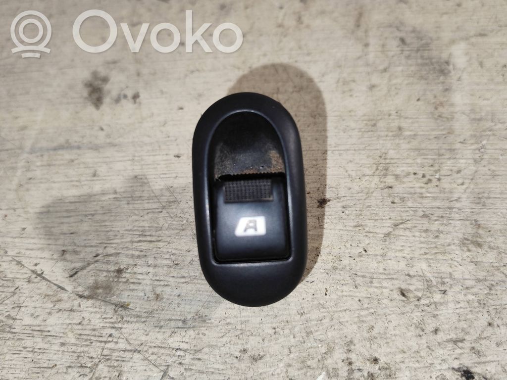 Citroen C3 Pluriel Electric window control switch 