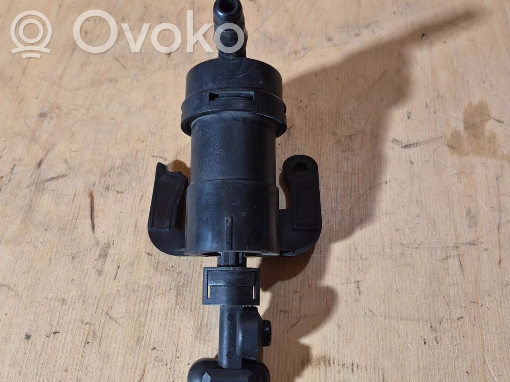 Saab 9-5 Headlight washer spray nozzle 