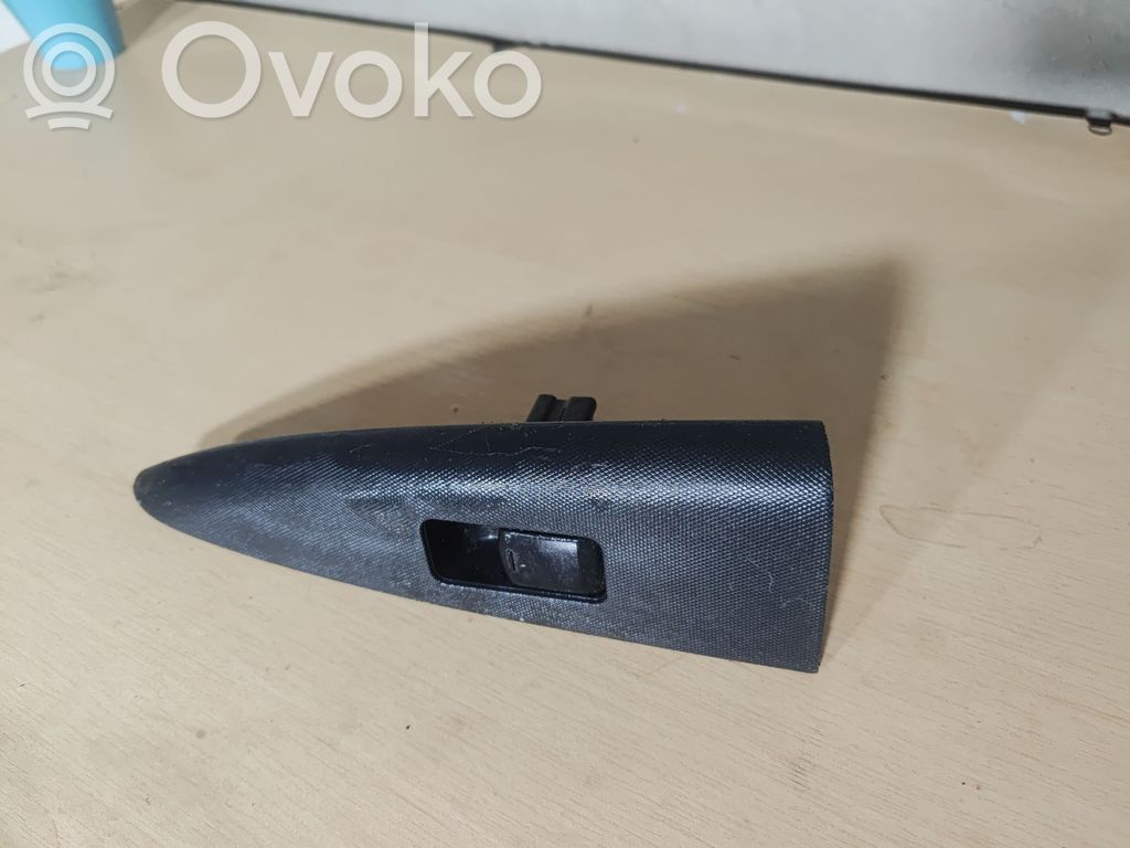 Electric window control switch   25411ED00B,3540