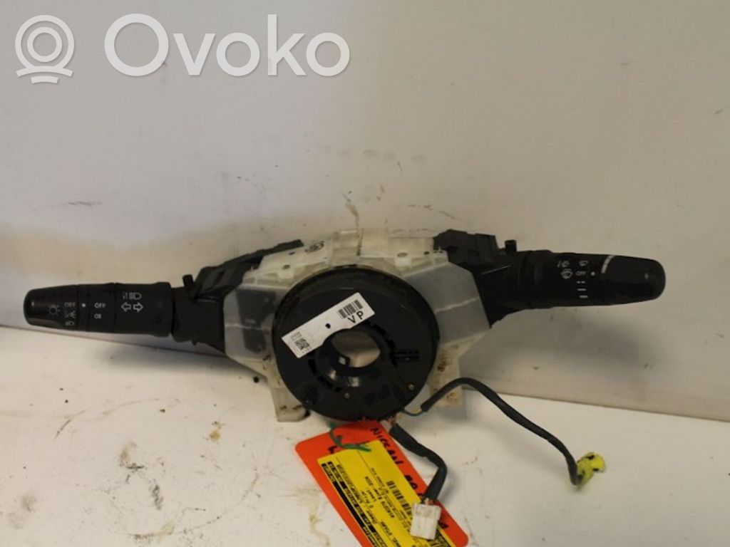 Nissan Primera Pulsanti/interruttori sul volante 
