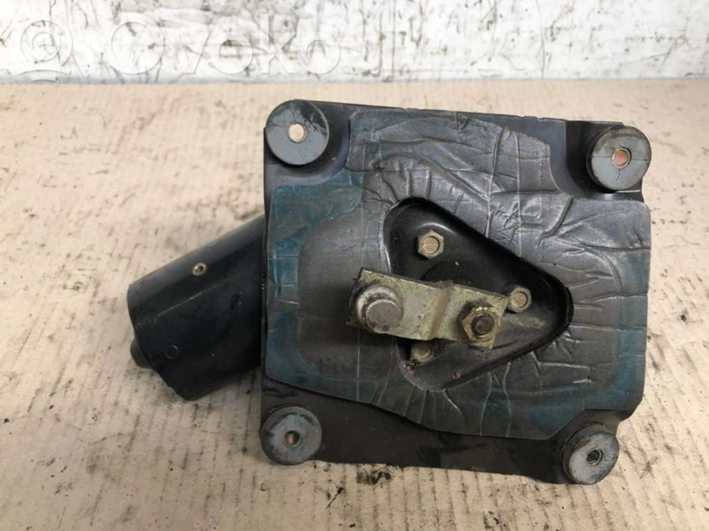 Mitsubishi Carisma Moteur d'essuie-glace