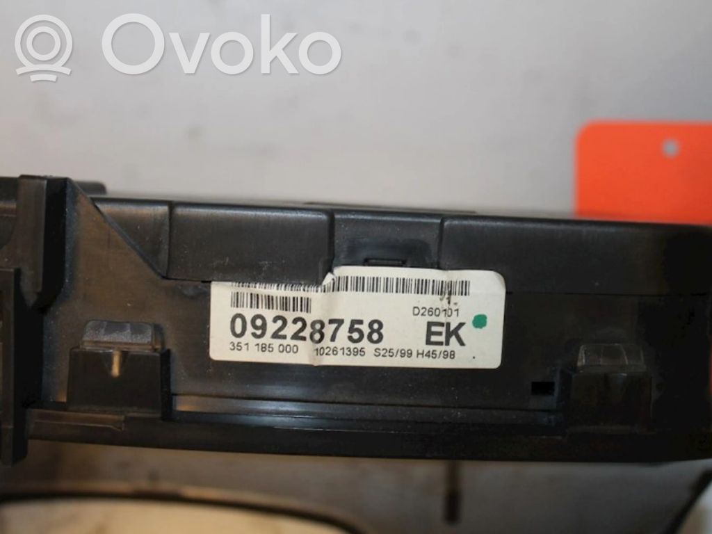 Opel Zafira A Vitezometru (grup de instrumente)