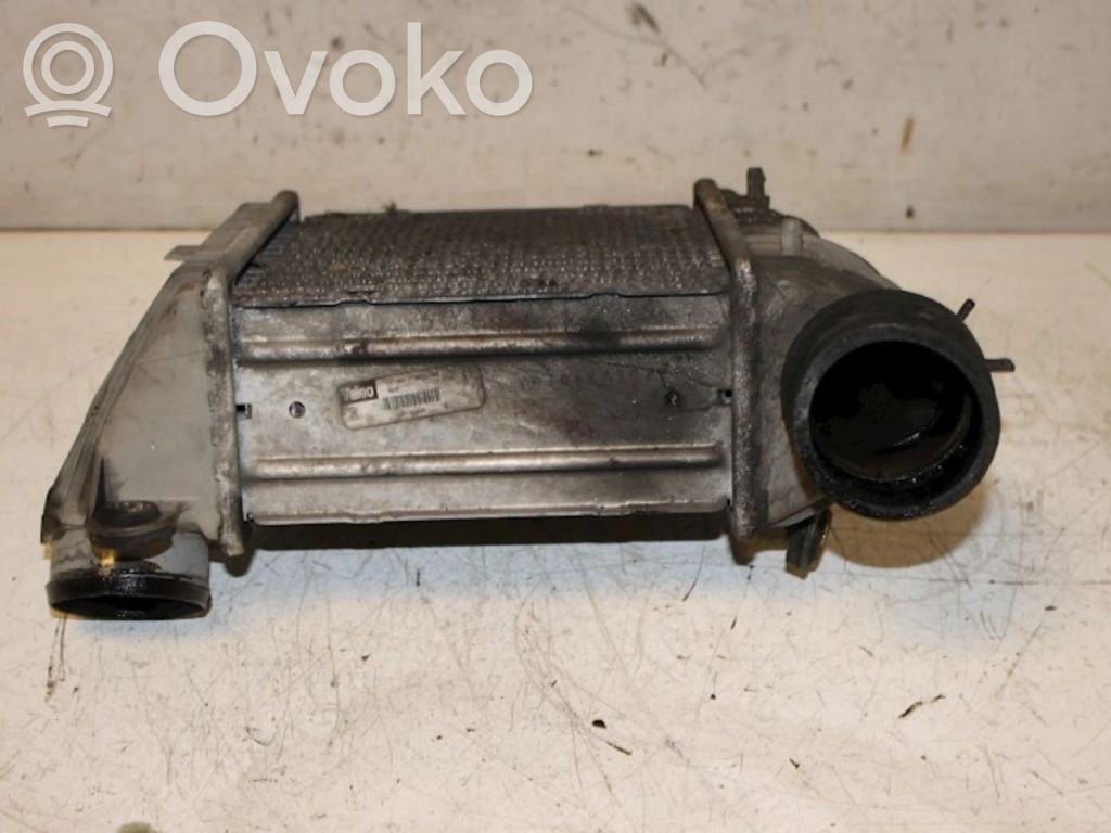 Volkswagen Golf IV Radiatore intercooler