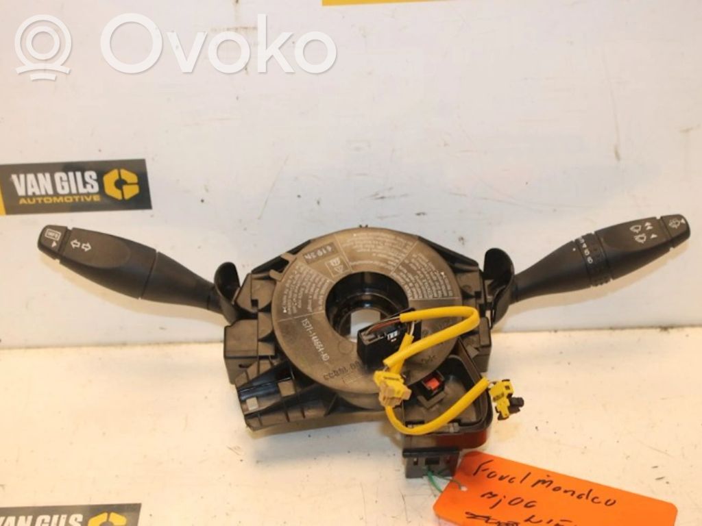 Ford Mondeo Mk III Butoane/comutatoare pe volan 