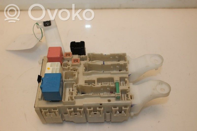 Toyota Verso Sicherungskasten komplett 