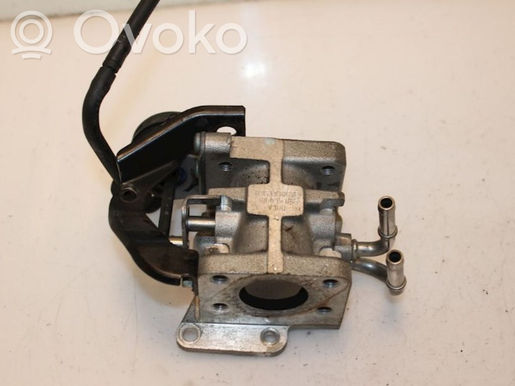 Volkswagen Golf V Soupape vanne EGR 