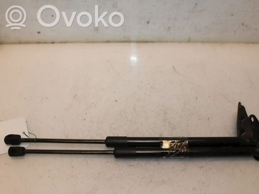 Suzuki SX4 Tailgate/trunk strut/damper 