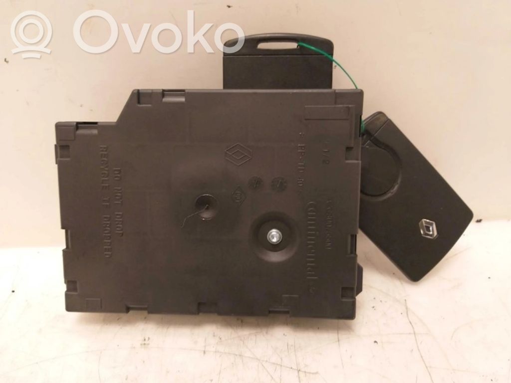 Renault Captur Car reader cheie contact 