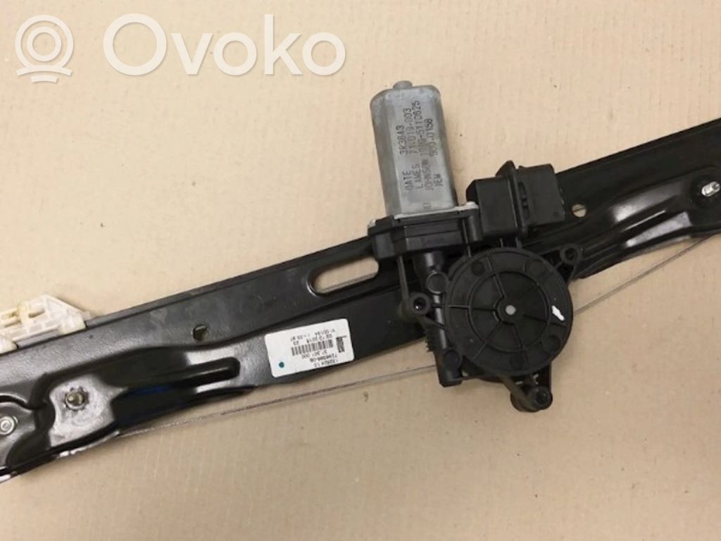 BMW 2 F45 Ręczny podnośnik szyby drzwi tylnych 