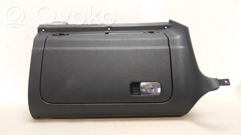 Volkswagen Golf V Schowek deski rozdzielczej 