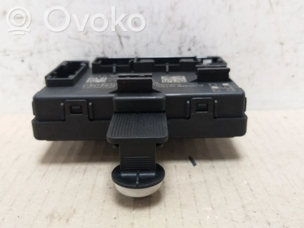 Volkswagen Golf VII Centralina/modulo chiusura centralizzata portiere