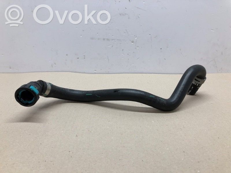Polestar 2 Tubo flessibile del liquido di raffreddamento del motore