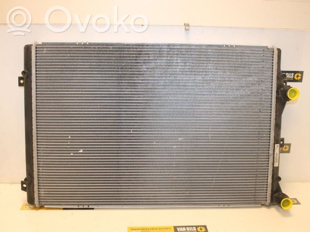 Volkswagen PASSAT B7 Set del radiatore 