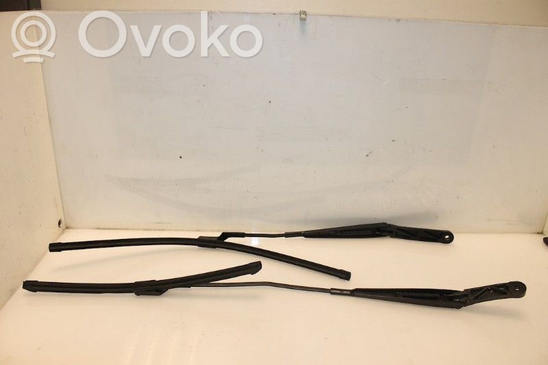 Volkswagen Golf VII Ramię wycieraczki szyby przedniej / czołowej