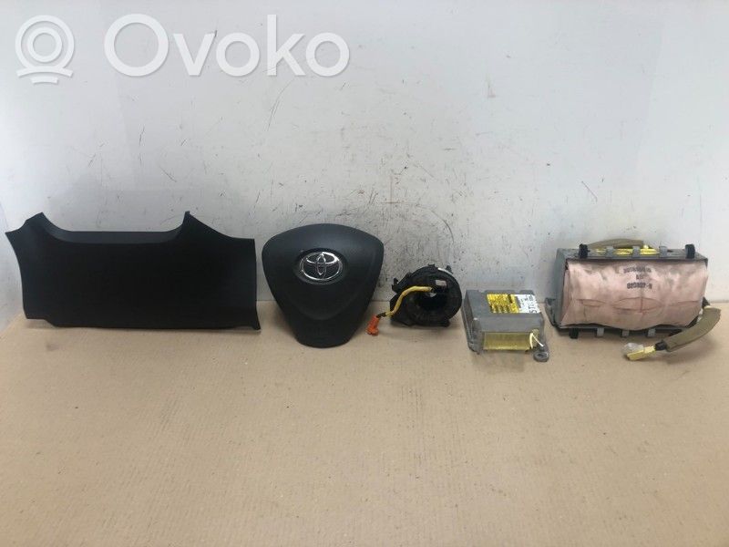 Poduszki powietrzne Airbag / Komplet   8924502040,013018207PDA,013018207PDA,305810910AD,8924502040,GA51300120