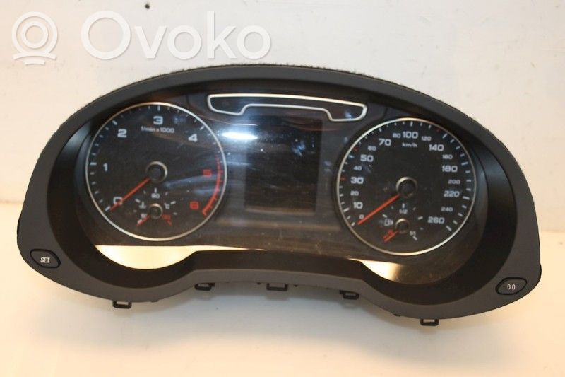 Audi Q3 8U Tachimetro (quadro strumenti) 