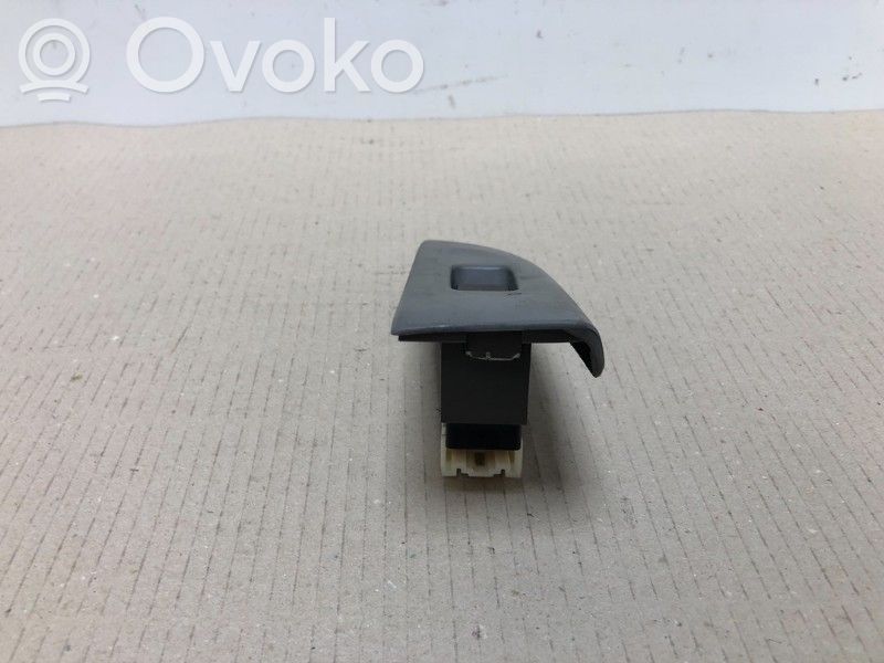 Subaru Impreza I Interruptor del elevalunas eléctrico 