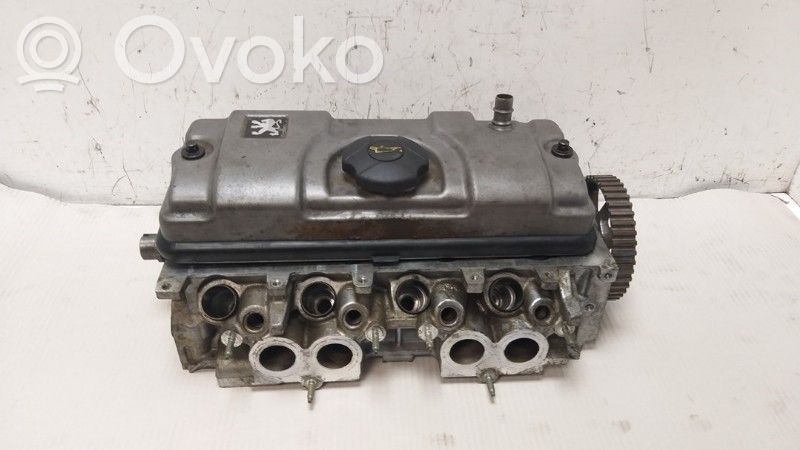 Peugeot 206 Engine head 