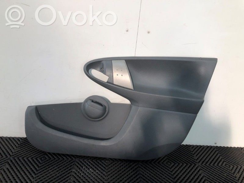 Toyota Aygo AB10 Boczki / Poszycie drzwi przednich 