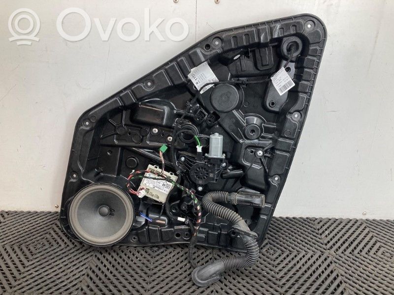 Mercedes-Benz B W247 Regulador manual de la ventanilla trasera 