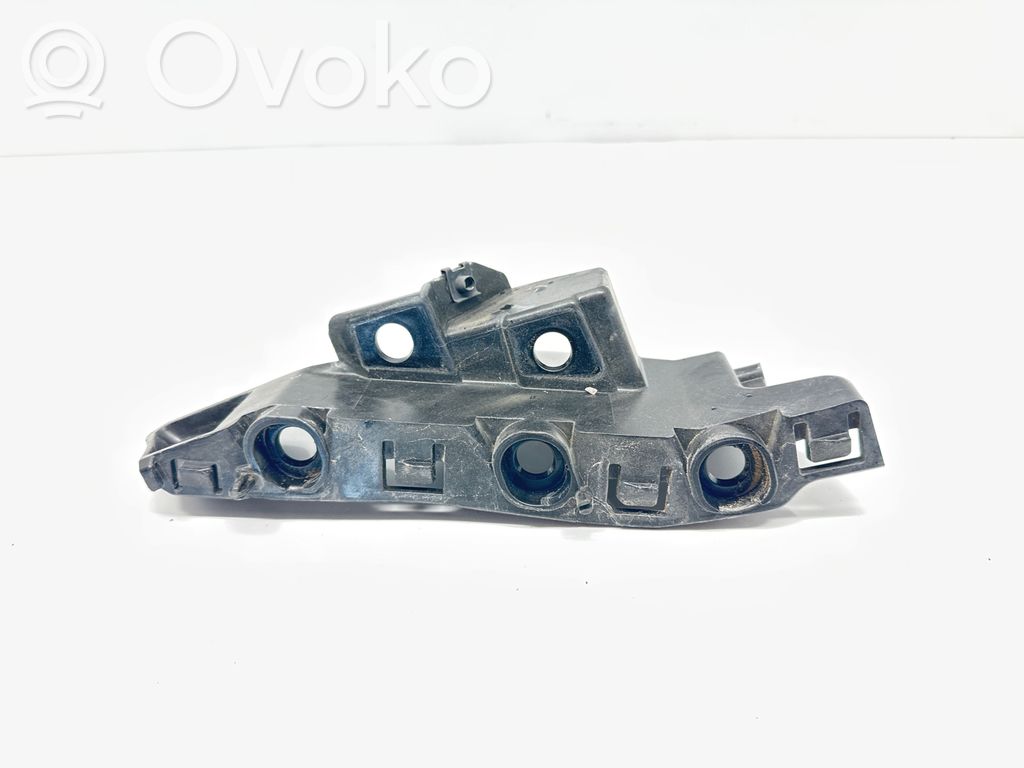 Audi Q7 4M Front bumper mounting bracket 