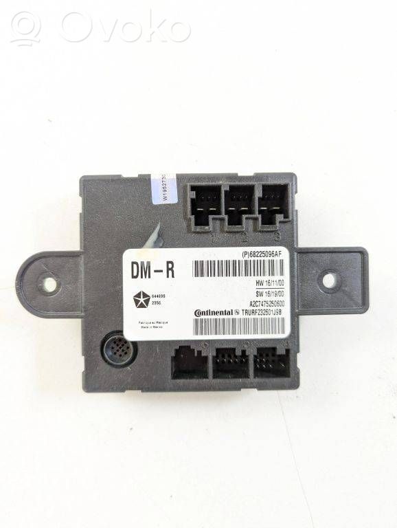 Chrysler Pacifica Sliding door control unit/module 
