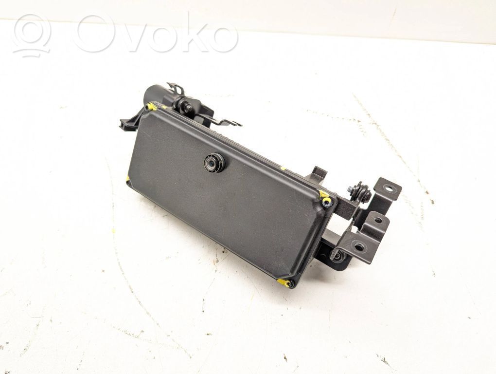 Volvo S90, V90 Windshield/windscreen camera 