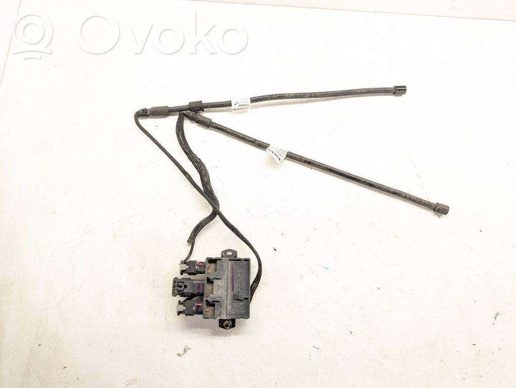 Volvo XC90 Trunk lid opening control unit 