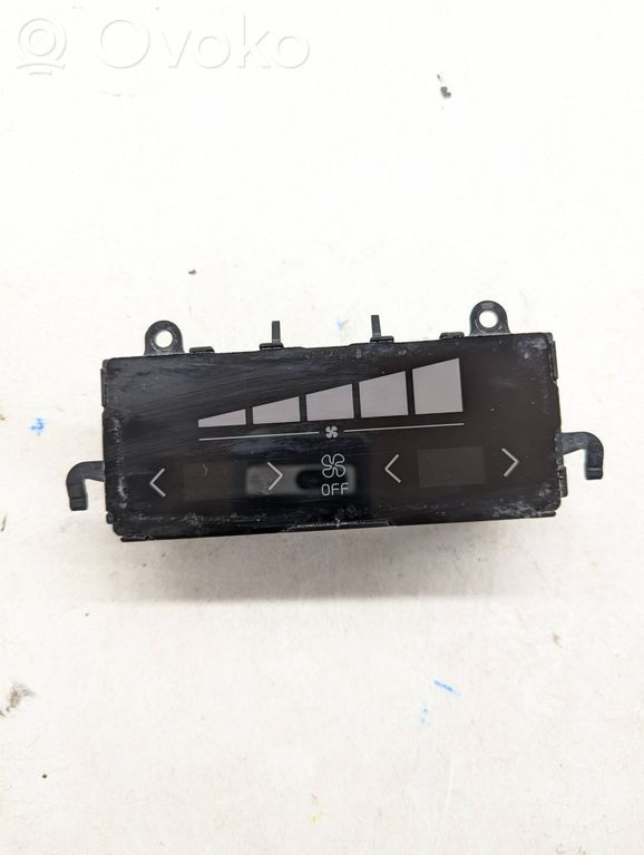 Volvo XC90 Climate control unit 