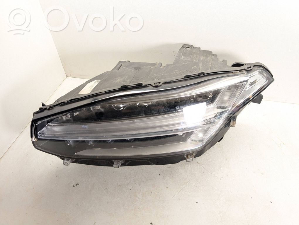 Volvo XC90 Scheinwerfer 