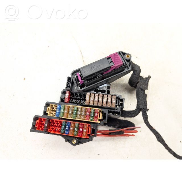 Fuse module   4E0941817