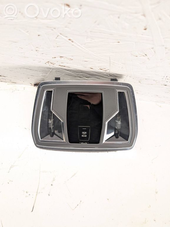 Audi A8 S8 D5 Takaistuimen valo 