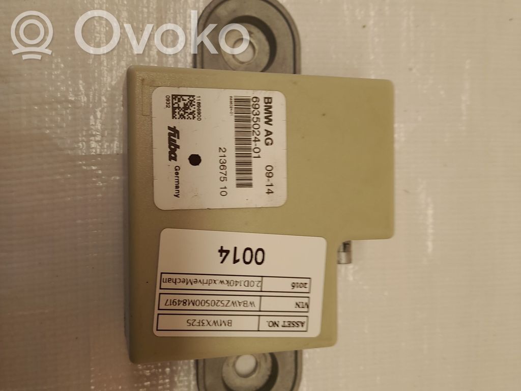 BMW X3 F25 Antenna control unit 