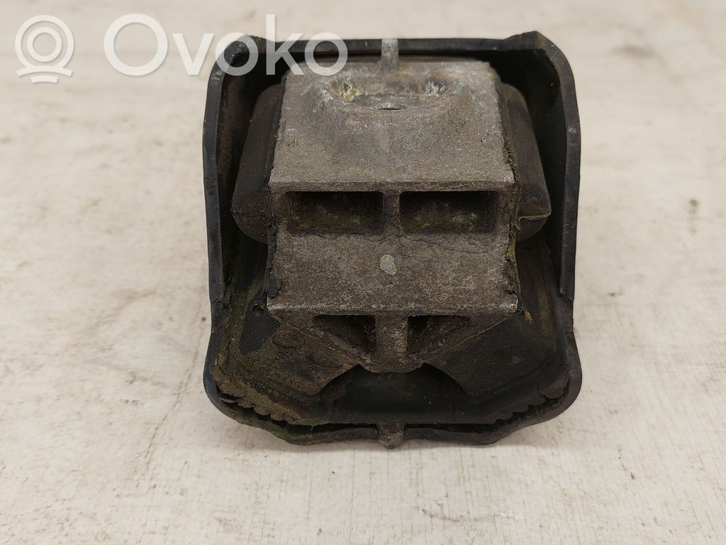Mercedes-Benz Sprinter W906 Engine mount bracket 