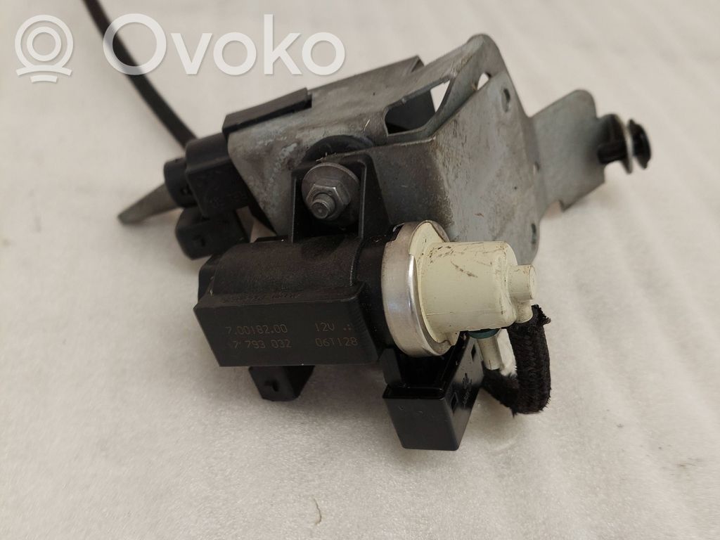 BMW 5 E60 E61 Solenoidinis vožtuvas 