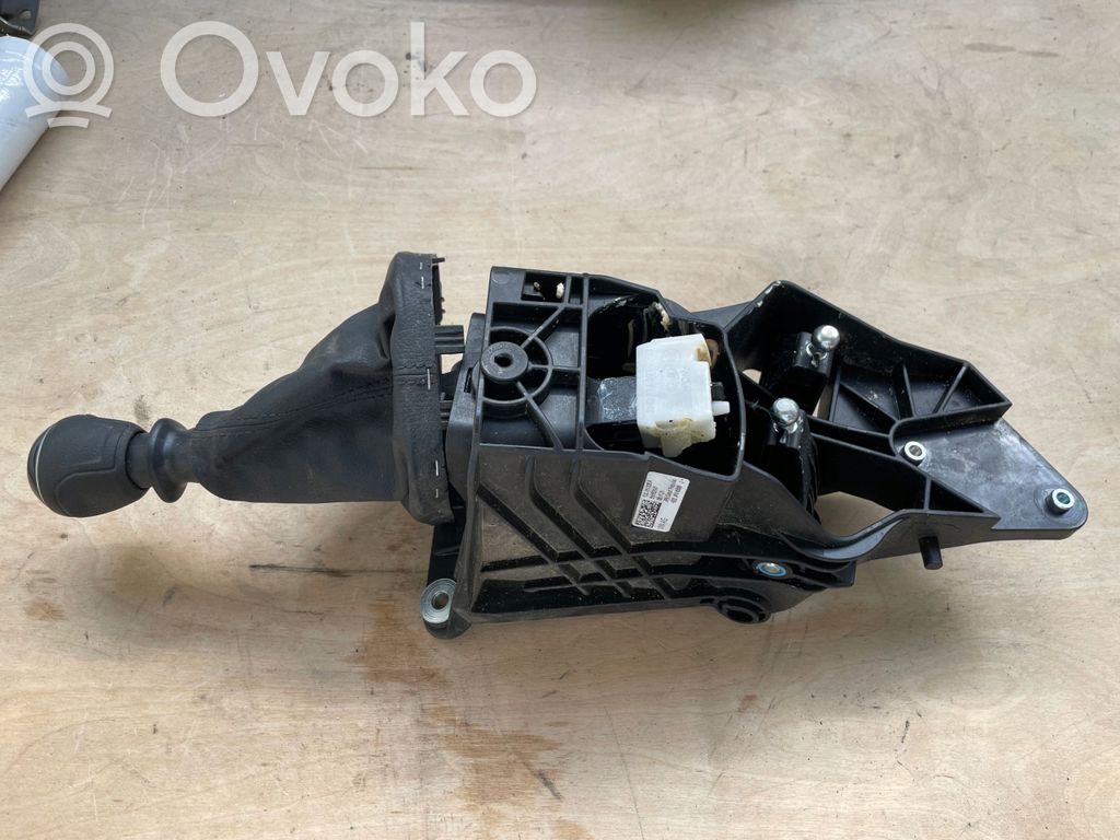 Volkswagen Crafter Gear shifter/selector 