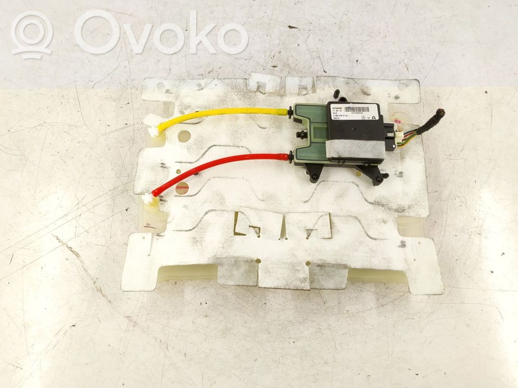 Mercedes-Benz CLS C218 X218 Front driver seat rail 
