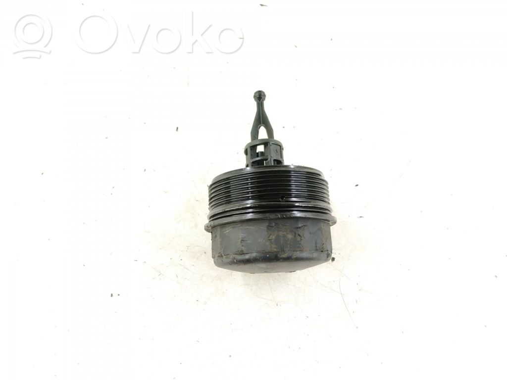 Mercedes-Benz E C207 W207 Mocowanie / uchwyt filtra oleju 