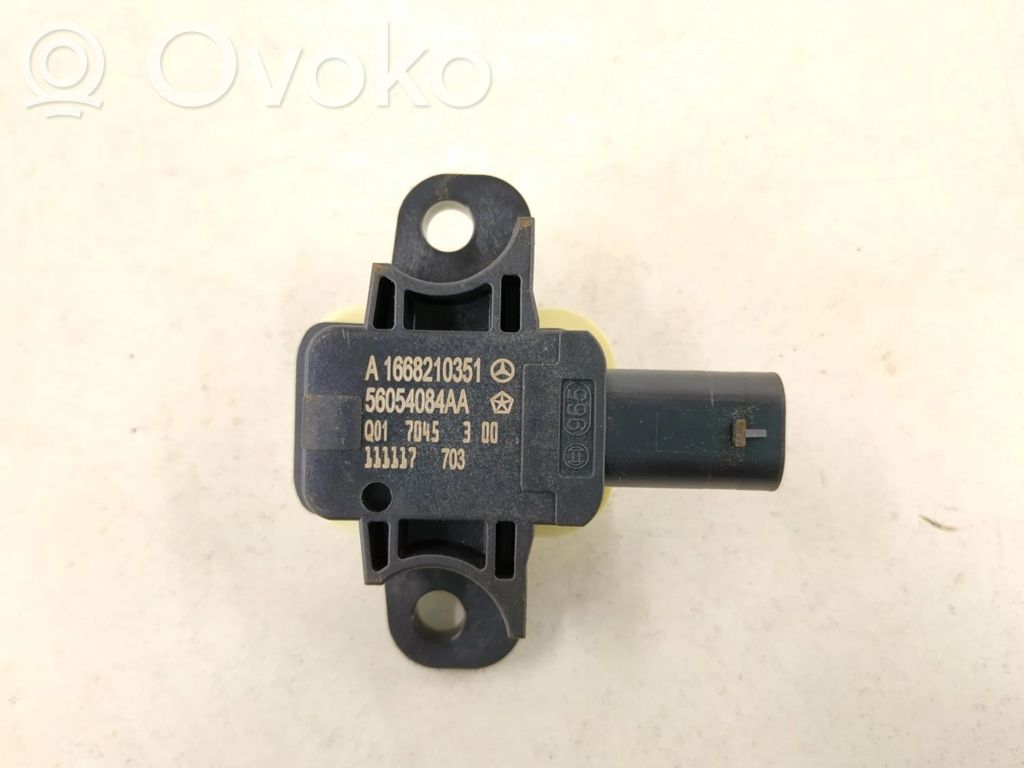 Mercedes-Benz B W246 W242 Airbagsensor Crashsensor Drucksensor 