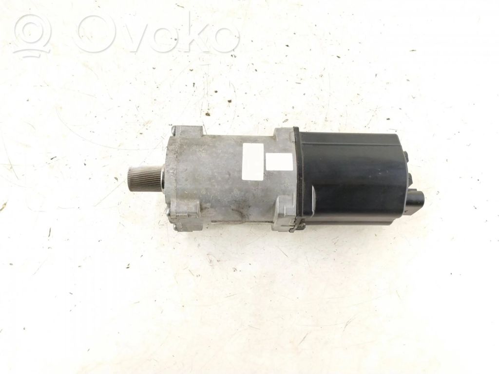 Mercedes-Benz C W205 Power steering pump 