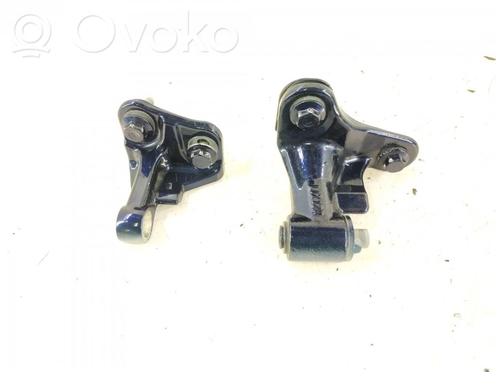 Mercedes-Benz B W246 W242 Cerniera inferiore della portiera posteriore 