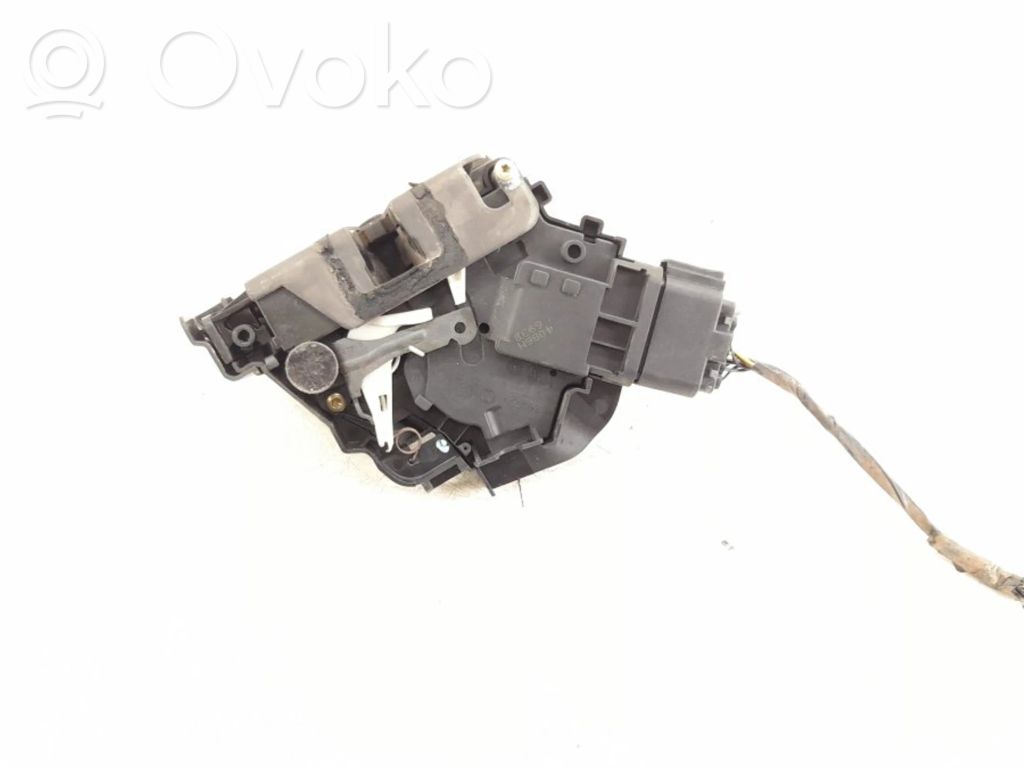 Ford C-MAX I Front door lock 