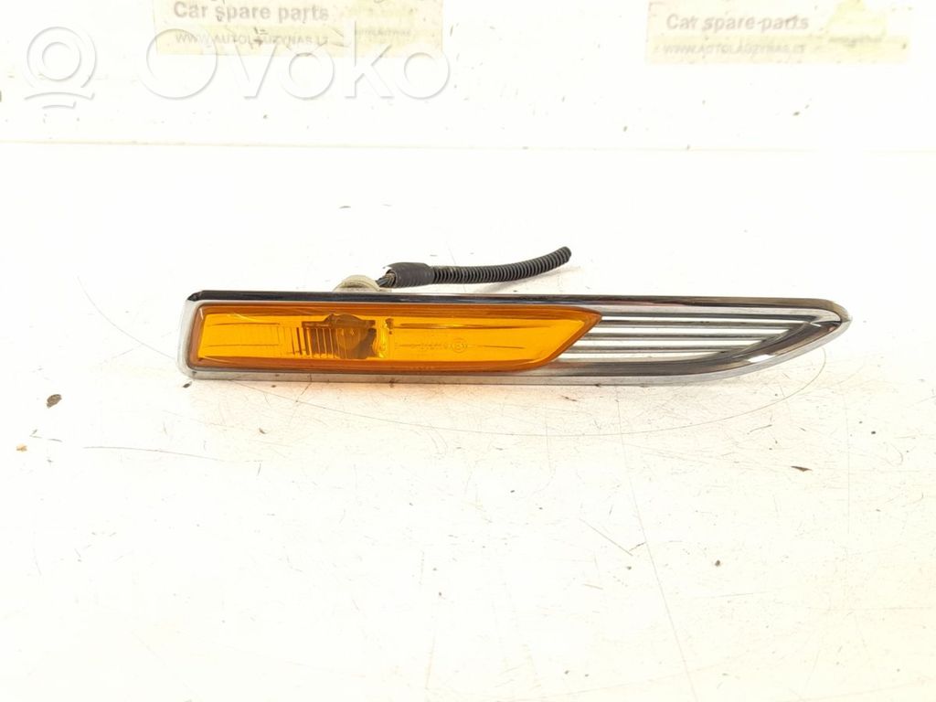 Ford Mondeo MK IV Front indicator light 
